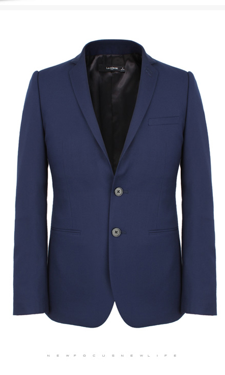 两粒扣修身西服